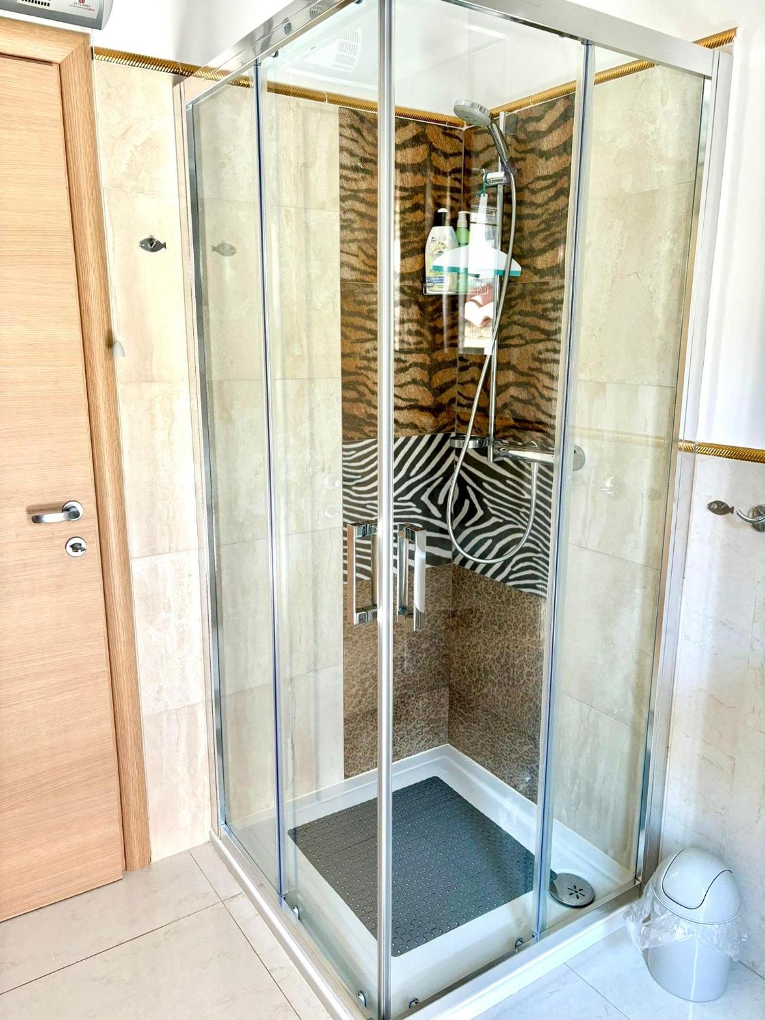 Delux 4 Stars Ariadne - 1 Min From Appartement *