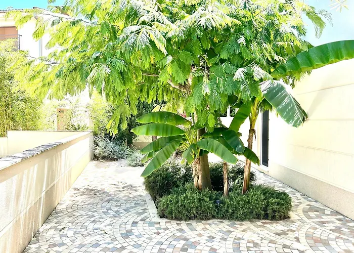 Delux 4 Stars Apartment Ariadne - 1 Min From Beach
