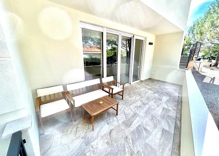 Delux 4 Stars Apartment Ariadne - 1 Min From Beach
