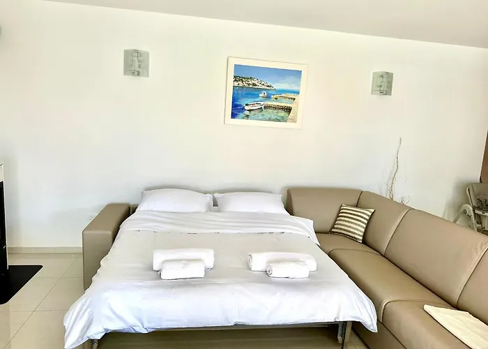 Delux 4 Stars Apartment Ariadne - 1 Min From Beach