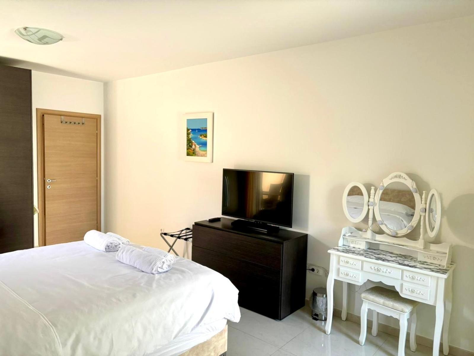 Apartment Delux 4 Stars Ariadne - 1 Min From