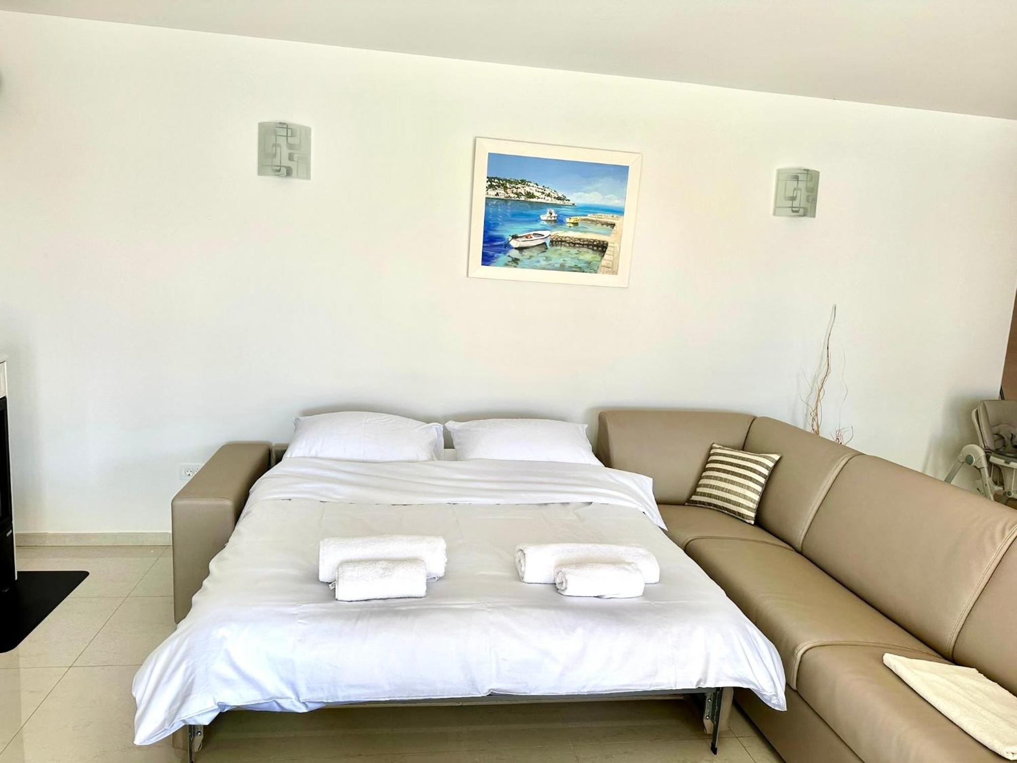 Delux 4 Stars Ariadne - 1 Min From Apartment Soline (Krk)